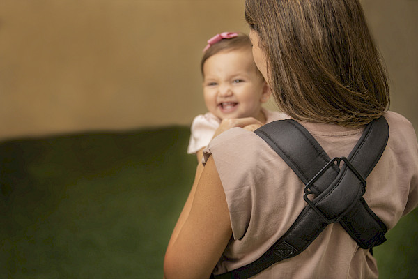 HARNES PORTABEBE I LOVE TRAVEL CA054B-BLACK